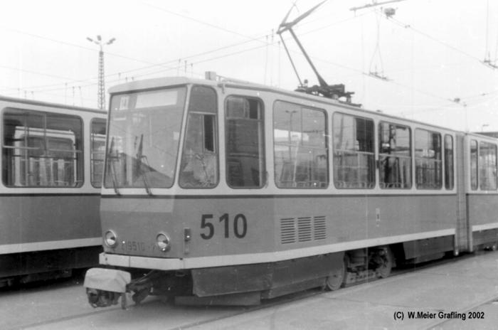 Bernd hat als Fahrer eine Vollbremsung hingelegt, da es nur so staub Berlin 1990